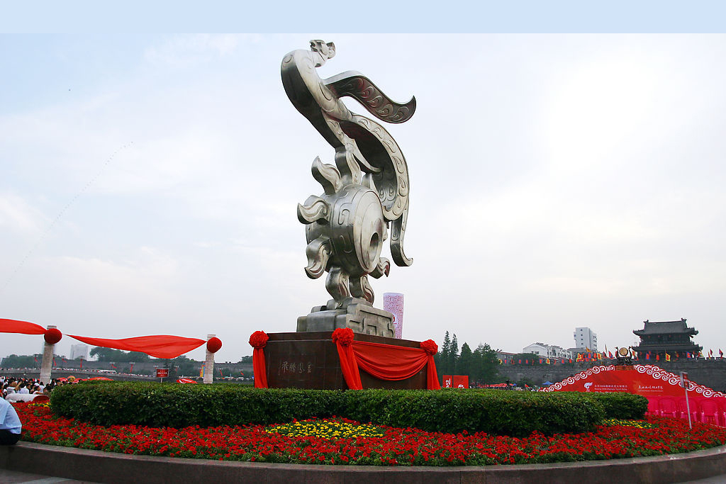 運(yùn)輸過(guò)程中如何確保玻璃鋼雕塑的平整度？